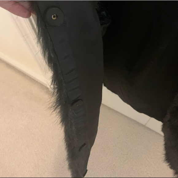 BLACK FAUX FUR VEST - Picture 3 of 8